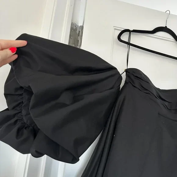 ❌SOLD❌NWT Khaite Katerina Off-shoulder Mini Dress Balloon Sleeves Sz 10 - Picture 6 of 12